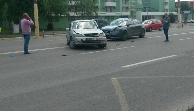 ACCIDENT RUTIER ÎN MAMAIA. O VICTIMĂ - acc1-1463559409.jpg