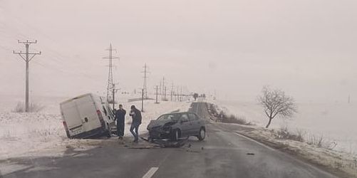 GALERIE FOTO / Accident RUTIER GRAV în apropiere de Hârșova! Se recomandă atenție sporită la drum - acc2-1521823576.jpg