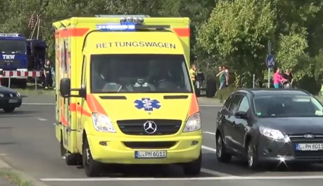 Germania: Cel puțin 40 de răniți, cei mai mulți copii, după ce două autobuze școlare s-au ciocnit frontal - acc2-1542298001.jpg