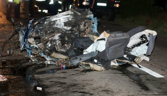 ACCIDENT TERIBIL după o cursă ilegală de mașini: Șapte morți, patru răniți în comă | FOTO - acc225344400-1344583706.jpg