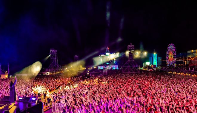 Șase persoane reţinute de procurorii DIICOT după ce ar fi încercat să vândă droguri în cadrul festivalului Saga