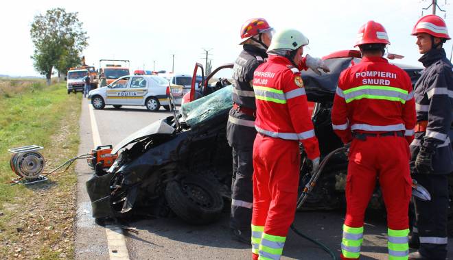 ACCIDENT RUTIER GRAV! Un mort și cinci răniți în apropiere de Constanța - accgrav-1434873197.jpg