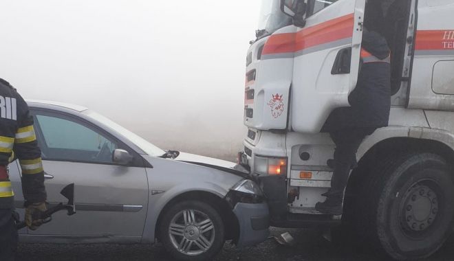 Accident rutier, în Mihai Viteazu. Două persoane au ajuns la spital - accident-1-t-1702477871.jpg