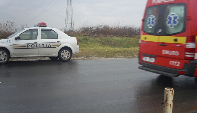 Accident rutier la Valu lui Traian - accident-1321658572.jpg
