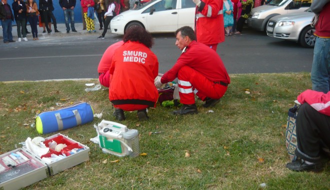 Cinci oameni au murit, ieri, în accidente rutiere pe șoselele din România - accident-1351850577.jpg