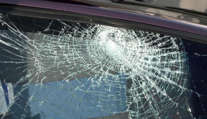 Accident rutier GRAV la Năvodari. O fetiță de trei ani a MURIT - accident-1382021683.jpg