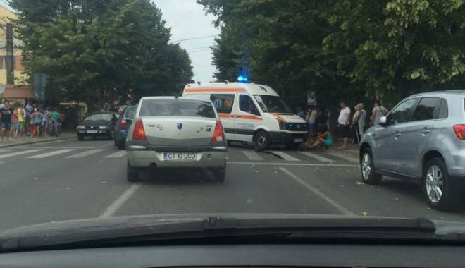 Trei mașini implicate într-un accident rutier, la Constanța - accident-1438082507.jpg
