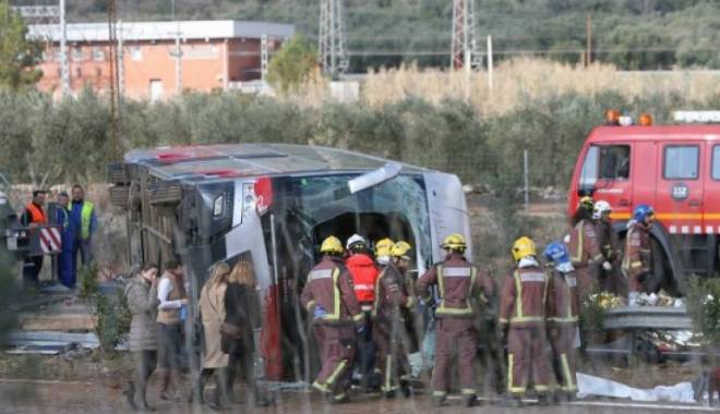 Autocar plin cu studenți Erasmus, implicat într-un accident grav în Spania - accident-1458478792.jpg