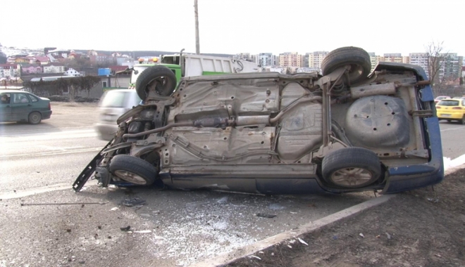 Accident mortal, în curba de la 23 August - accident-1459704971.jpg