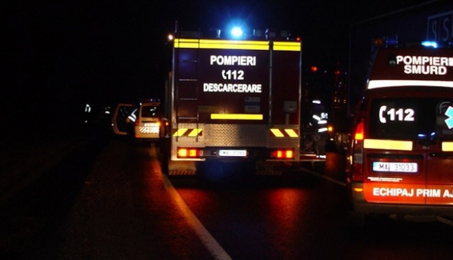 COD ROȘU de intervenție în Mehedinți. 2 morți și 15 răniți într-un grav accident rutier - accident-1482478358.jpg