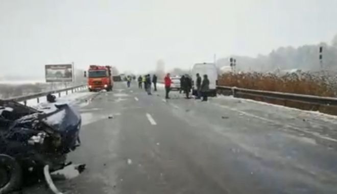 ACCIDENT RUTIER GRAV! PLANUL ROȘU de intervenție a fost activat după un accident grav. 16 VICTIME - accident-1544958095.jpg
