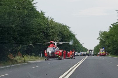 ACCIDENT RUTIER GRAV LA OLIMP. Intervine elicopterul SMURD. Circulația ESTE BLOCATĂ pe drumul spre Mangalia - accident-1561291692.jpg