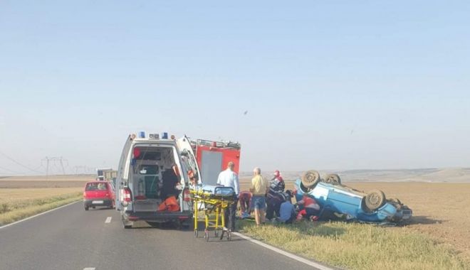 Accident rutier în Constanța. Două persoane au fost rănite - accident-1566636468.jpg