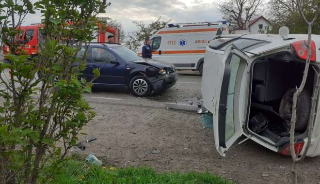 Patru răniţi într-un accident rutier, în această după amiază - accident-1683394546.jpg