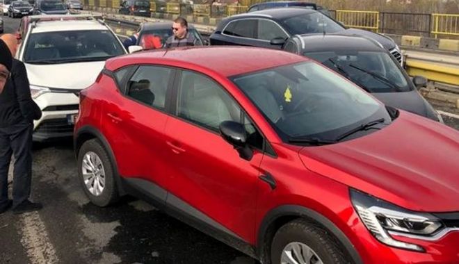 Șapte autovehicule implicate într-un accident în lanț pe DN1 - accident-1688921507.jpg