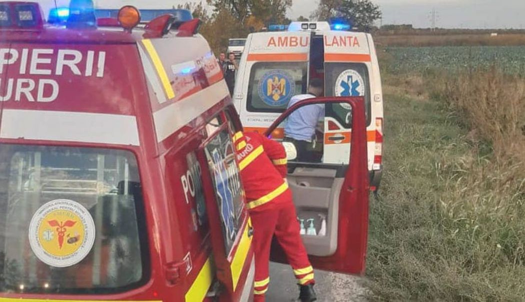 Autoturism răsturnat pe A2, în apropiere de Cernavodă. - accident-1724828409.jpg