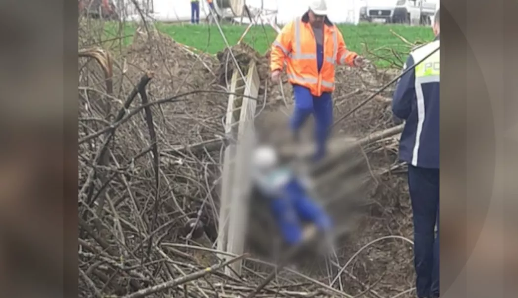 Muncitor mort după ce un stâlp s-a prăbușit peste el. Anchetă deschisă pentru accident de muncă - accident-1774958481.webp