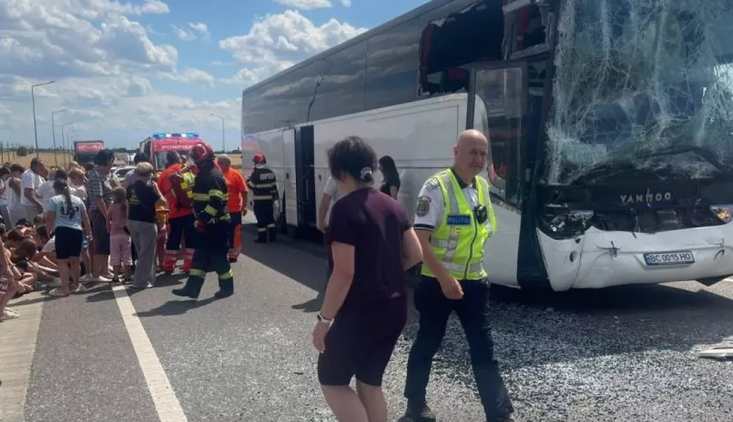 Accident grav la Drajna: autocar cu 60 de persoane, lovit de un autocamion. Planul Roșu a fost activat - accident-1783602862.webp