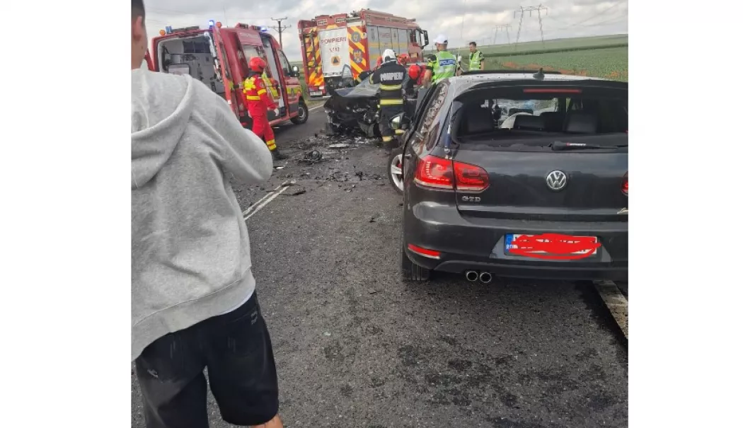 Accident violent la ieșirea din Teriverde spre Tulcea, între două autoturisme