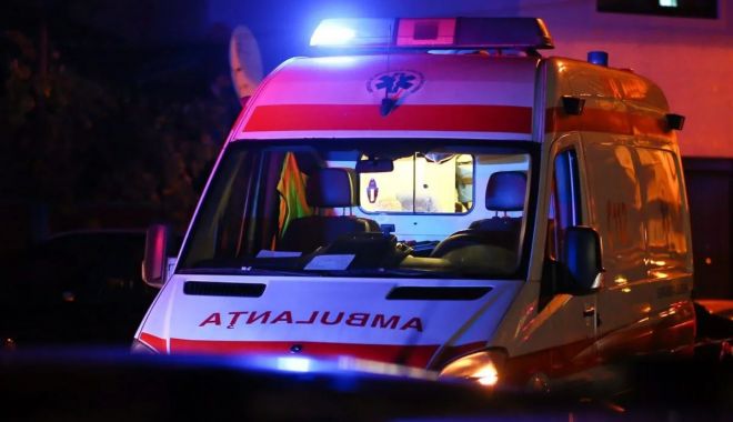 Accident rutier pe strada Eliberării din Constanța. Trei autoturisme s-au ciocnit - accident-3-masini-eliberarii-1707328996.jpg