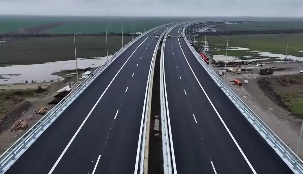 Accident pe Autostrada Moldovei, la doar două ore de la inaugurare - accident-autostrada-1766489409.webp