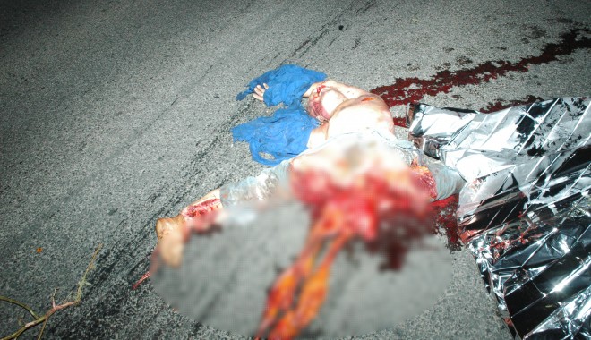 IMAGINI ȘOCANTE / Accident rutier GRAV în CONSTANȚA. Un bărbat a MURIT pe loc - accident1-1375775550.jpg