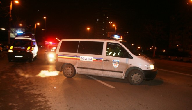 ACCIDENT RUTIER MORTAL între Tuzla și Costinești. Pasagerul din dreapta a murit pe loc - Șoferița nu are permis - accident1383985413-1393950651.jpg