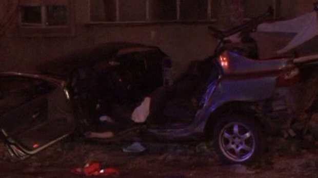 VIDEO / Tragedie. Un tânăr a murit, două persoane au fost rănite într-un accident teribil - accident15437800-1487057305.jpg