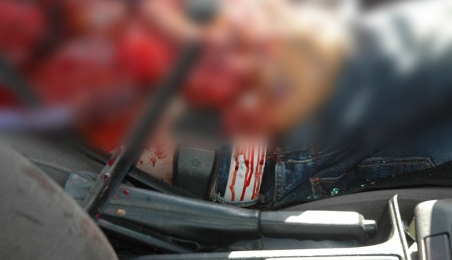IMAGINI ȘOCANTE! Accident rutier macabru. Bărbat TĂIAT ÎN DOUĂ de balustrada podului IPMC. VIDEO & GALERIE FOTO - accident2-1370850285.jpg