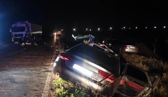 TRAGEDIA NOPȚII! Tată și fiică, morți într-un accident rutier teribil