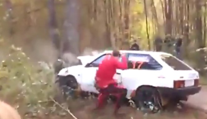 Vezi aici cel mai norocos fotograf / Video - accident3-1337617001.jpg