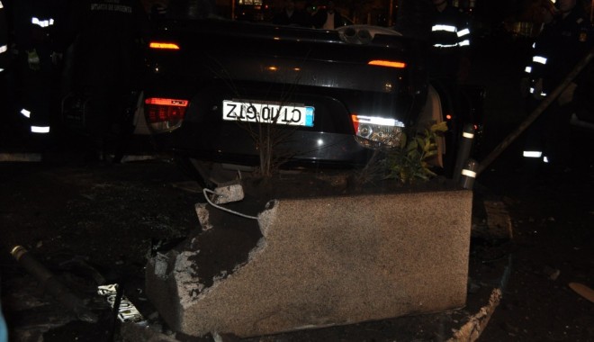 Constănțean implicat într-un grav accident rutier, în București (GALERIE FOTO) - accident31024x680-1327155196.jpg