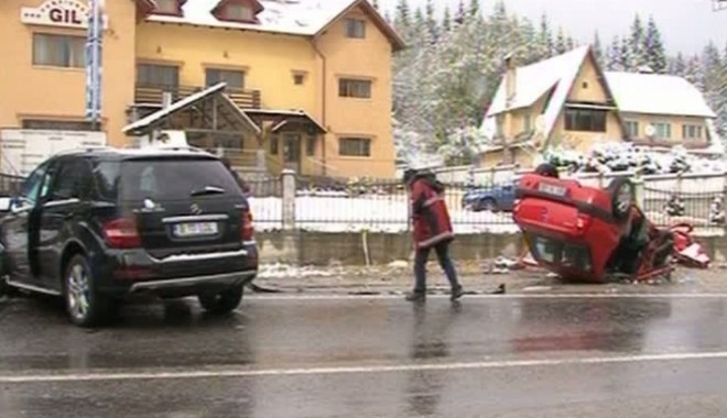 Începe procesul lui Huidu. Rudele victimelor accidentului cer daune de 800.000 de euro - accident3840220069934600-1351587029.jpg
