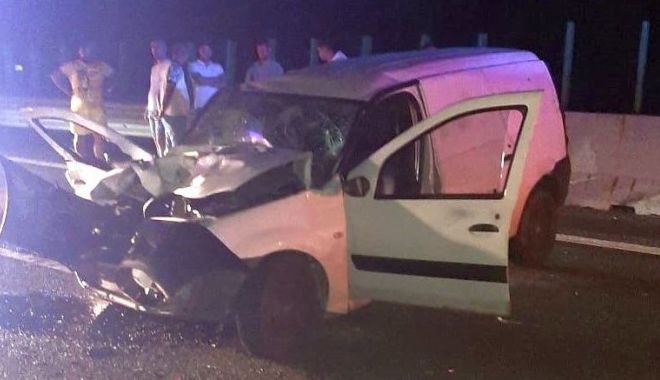 Accident în miez de noapte, pe Autostrada Soarelui. Șoferul era beat - accidenta2sursaipjconstanta-1591895013.jpg