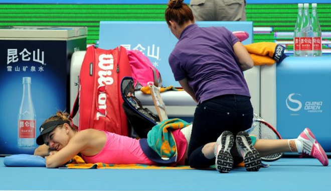 Accidentarea Simonei Halep nu este gravă. Va juca meciul cu Eugenie Bouchard - accidentarea-1516212600.jpg