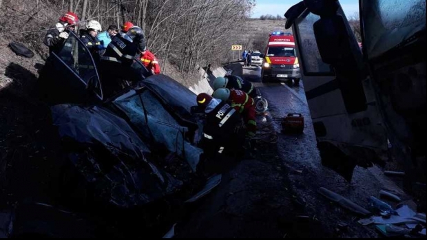 COD ROȘU de intervenție, accident cu cinci morți - accidentarges23014500-1561879904.jpg