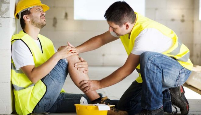 Muncitor căzut de la înălțime, pe pardoseala de ciment a subsolului - accidentati-1643029051.jpg