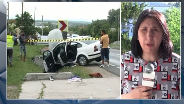 GRAV ACCIDENT PROVOCAT DE UN COPIL DE 14 ANI, FOARTE BEAT, CU O MAȘINĂ FURATĂ - accidentbotosani86432700-1525331285.jpg