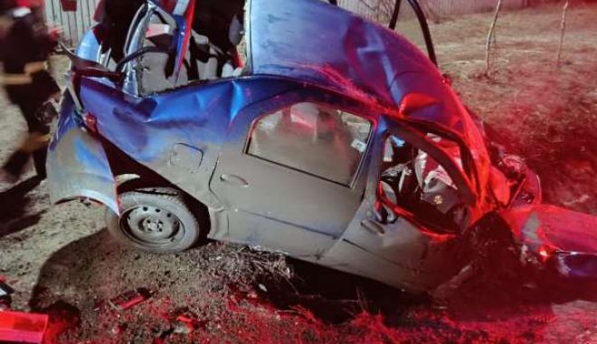 Doi tineri de 17 şi 19 ani, răniţi după ce s-au răsturnat cu maşina - accidentcretestiacl9februarie202-1707468615.jpg