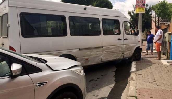 Accident cu șase victime la Medgidia. Doi copii transportați la spital - accidentcu-1469808577.jpg