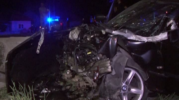 ACCIDENT GRAV! Cinci VICTIME, după ce o mașină s-a izbit violent de un cap de pod - accidentgj14433700-1503122588.jpg