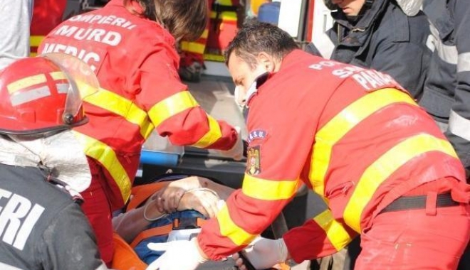 Tânără de 17 ani, spulberată de mașină - accidentgrav00-1488716504.jpg