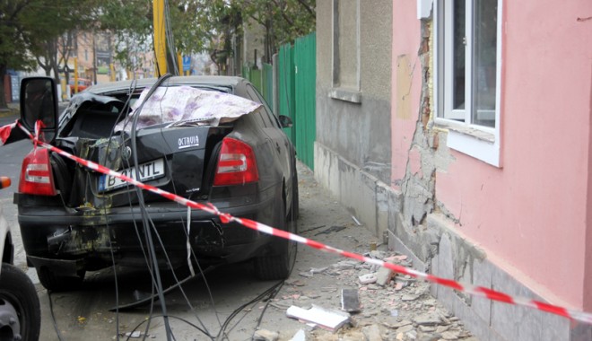 Imagini uluitoare / Dezastrul de pe strada Ion Rațiu - accidentionratiu5-1321904947.jpg