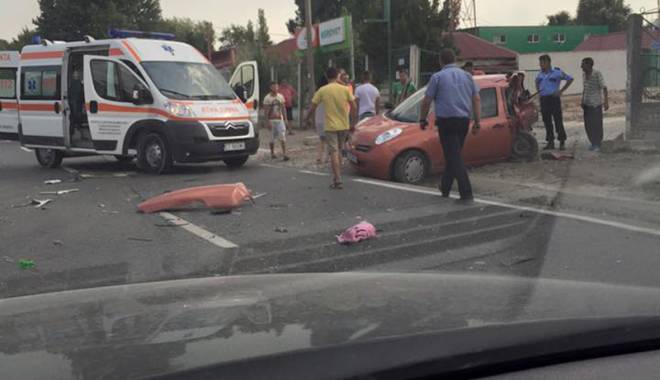 Accident rutier. Două femei și un copil, de urgență la spital - accidentlumina1-1436808948.jpg
