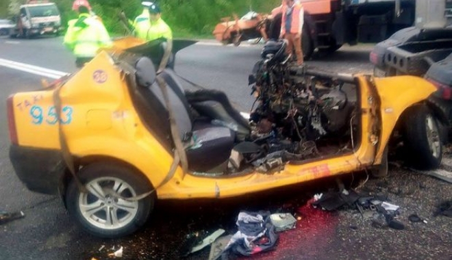 TRAGEDIE RUTIERĂ! DOI OAMENI ȘI-AU PIERDUT VIAȚA, DUPĂ CE ȘOFERUL UNUI LOGAN A ADORMIT LA VOLAN - accidentmare1024x768-1462433510.jpg