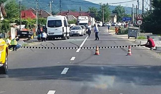 MICROBUZ PLIN CU PASAGERI IMPLICAT ÎN ACCIDENT. S-a activat planul roșu - accidentmicrobuz-1496899802.jpg