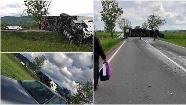 Carnagiu pe șosea, după impactul dintre un TIR și două mașini - accidentmortal18061800-1558558260.jpg