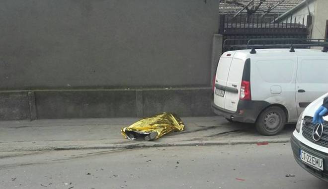 Galerie foto / Tragedie la Constanța.  Un șofer a murit după ce i s-a făcut rău la volan - accidentmortal4-1455731239.jpg