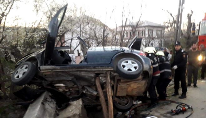 Bilanțul morților a crescut la trei, după ce o mașină a lovit un cap de pod - accidentmortalcopil4anivalcea-1554211500.jpg