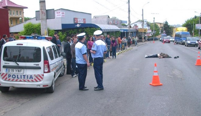 Șoferii și pietonii de vârsta a treia: real pericol pe șosele! - accidentmortalsoseacopy-1343405189.jpg